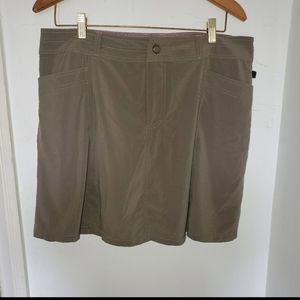 LL Bean skort